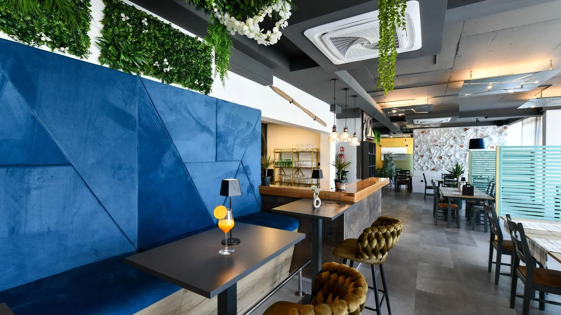 Hotel Kraljevica 2*,  Croazia