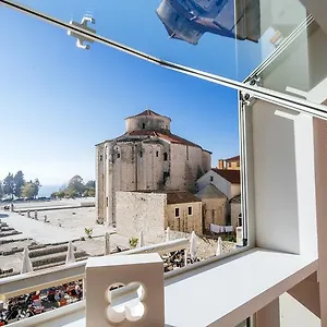 Boutique Forum Ostello Zara